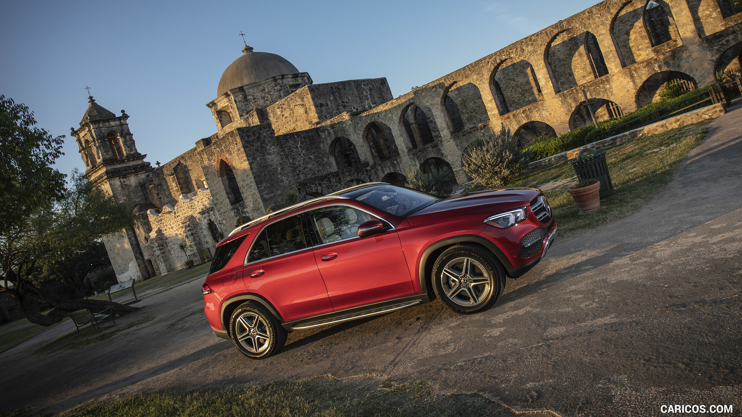 2020 Mercedes-Benz GLE 450 4MATIC (Color: Designo Hyazinth Red Metallic; US-Spec) , #314 of 358