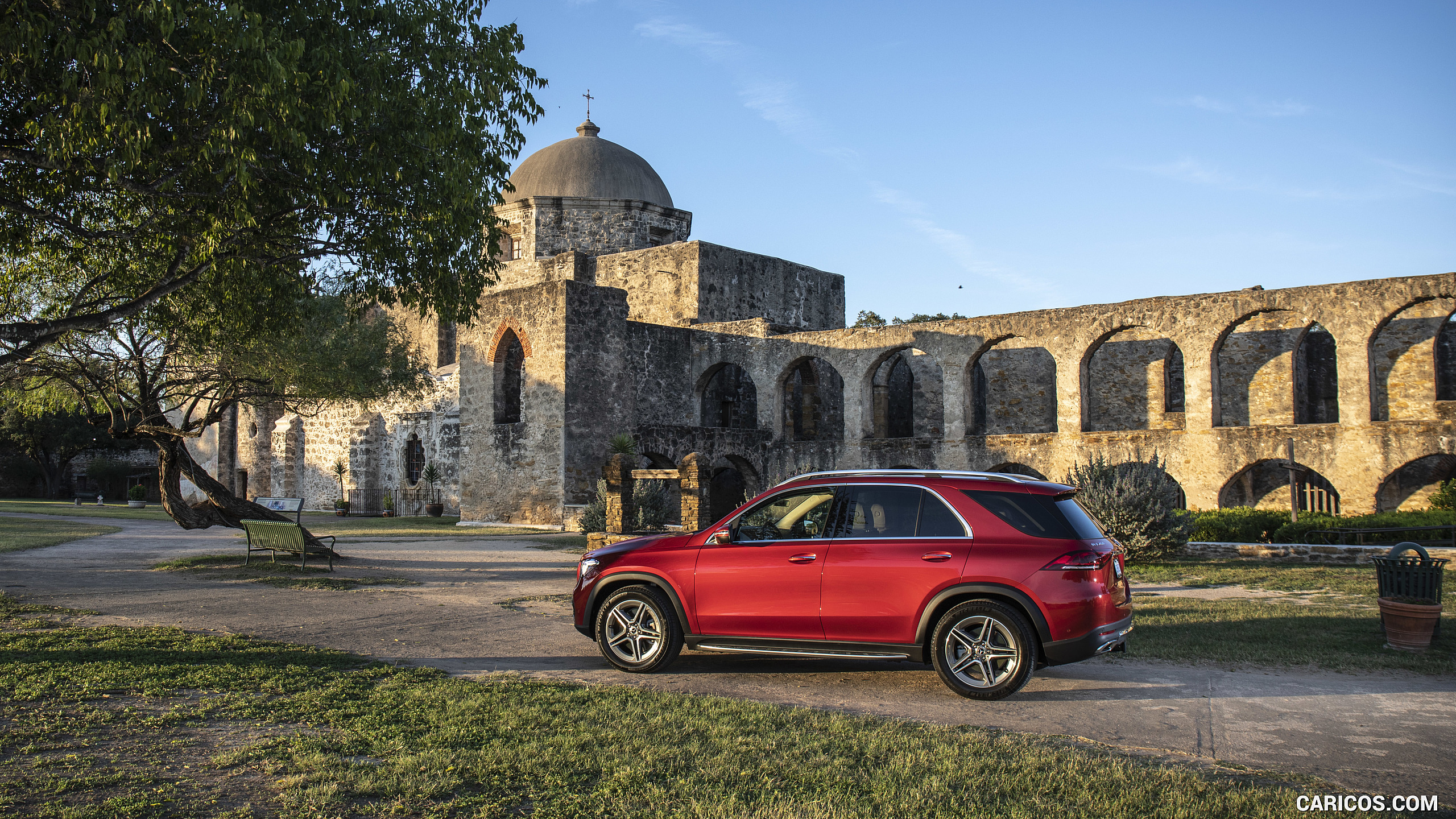 2020 Mercedes-Benz GLE 450 4MATIC (Color: Designo Hyazinth Red Metallic; US-Spec) , #315 of 358