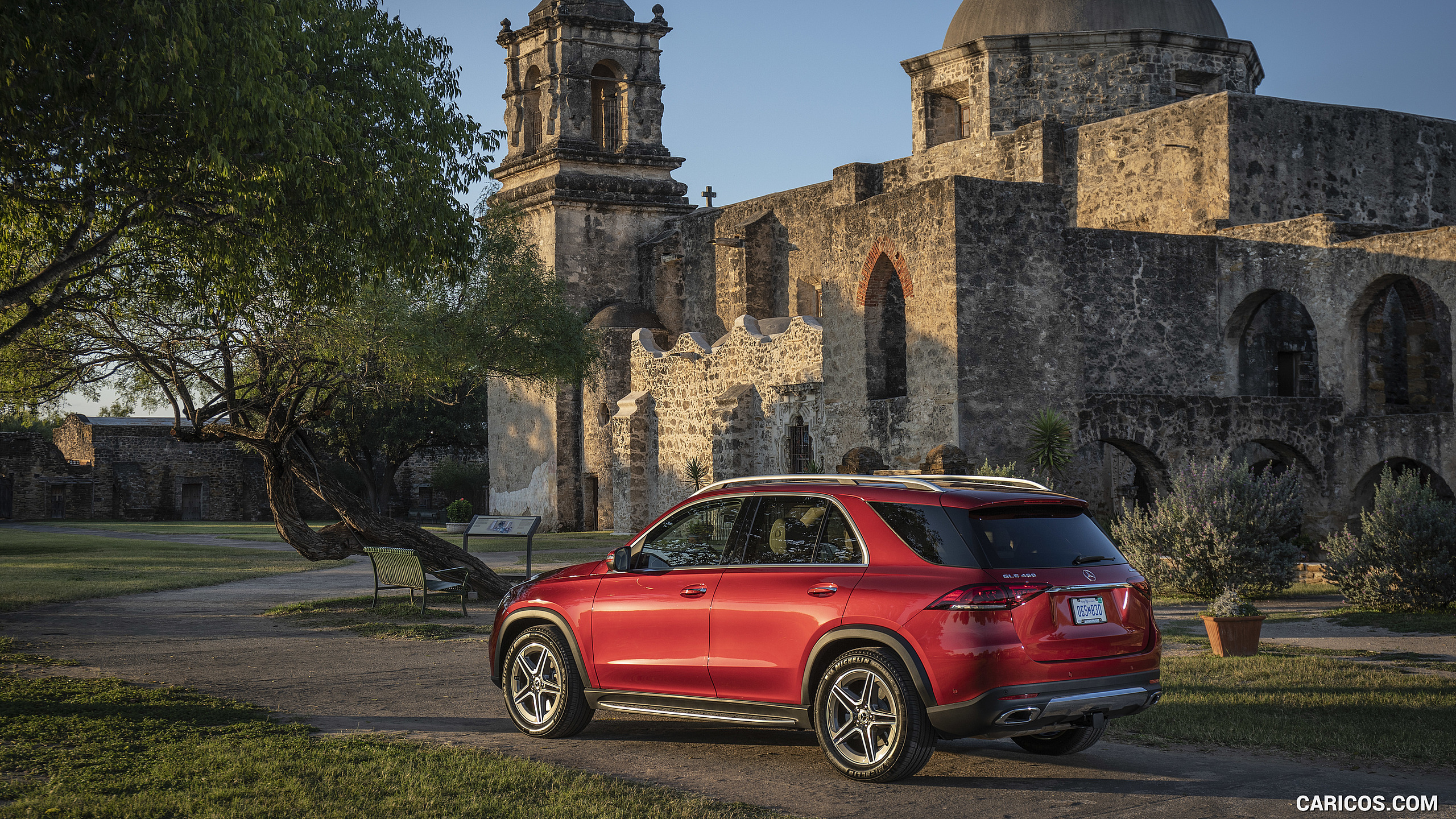 2020 Mercedes-Benz GLE 450 4MATIC (Color: Designo Hyazinth Red Metallic; US-Spec) , #316 of 358