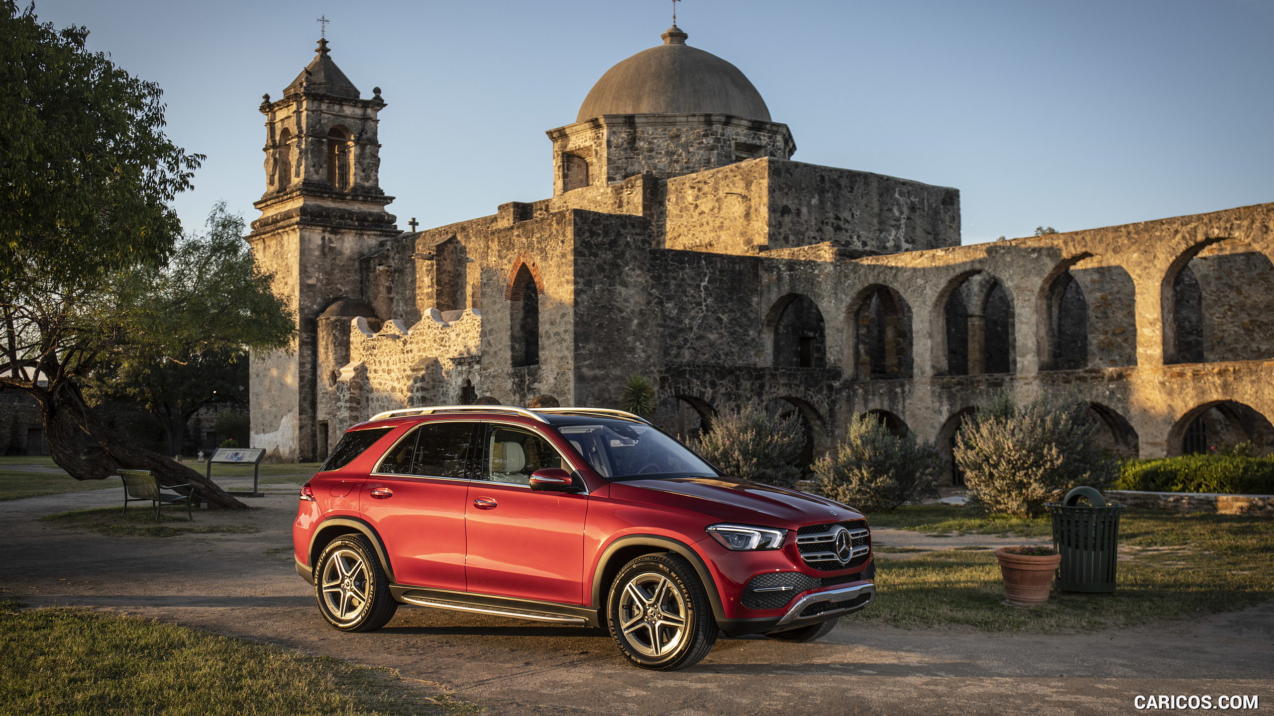 2020 Mercedes-Benz GLE 450 4MATIC (Color: Designo Hyazinth Red Metallic; US-Spec) , #317 of 358
