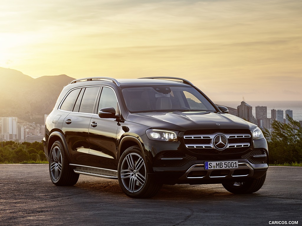 2020 Mercedes-Benz GLS (Color: Emerald Green) - Front Three-Quarter