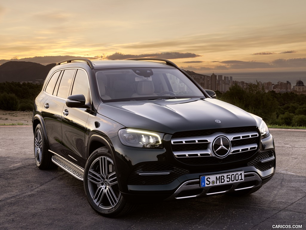 2020 Mercedes-Benz GLS (Color: Emerald Green) - Front Three-Quarter