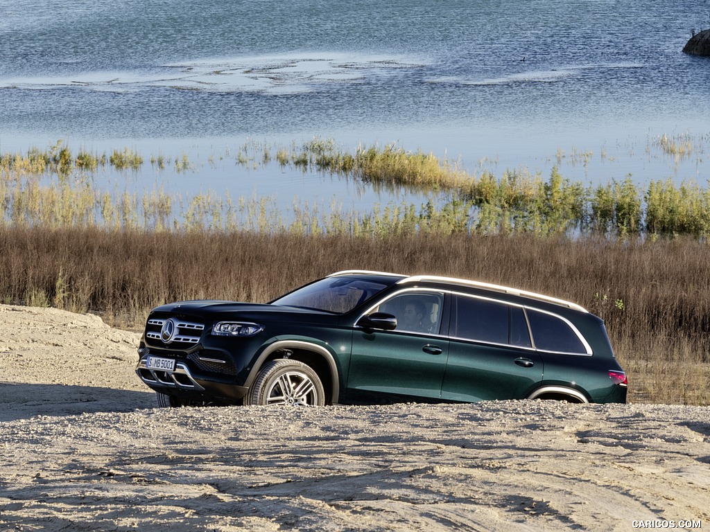 2020 Mercedes-Benz GLS (Color: Emerald Green) - Off-Road