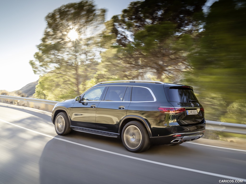 2020 Mercedes-Benz GLS (Color: Emerald Green) - Rear Three-Quarter