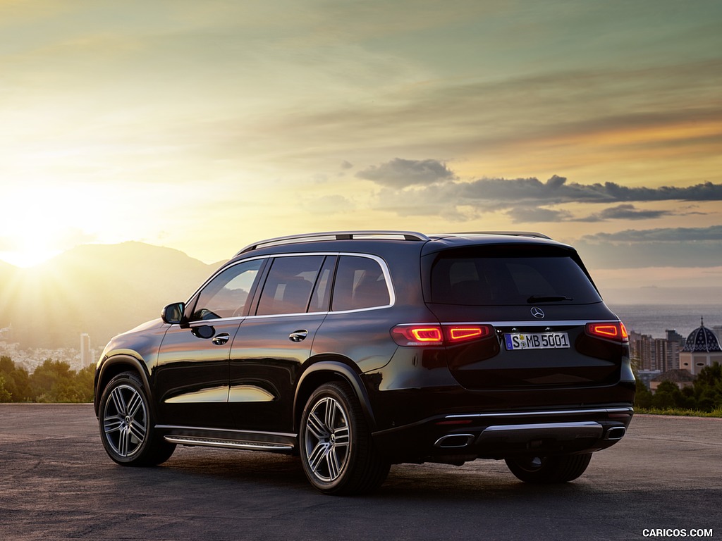 2020 Mercedes-Benz GLS (Color: Emerald Green) - Rear Three-Quarter