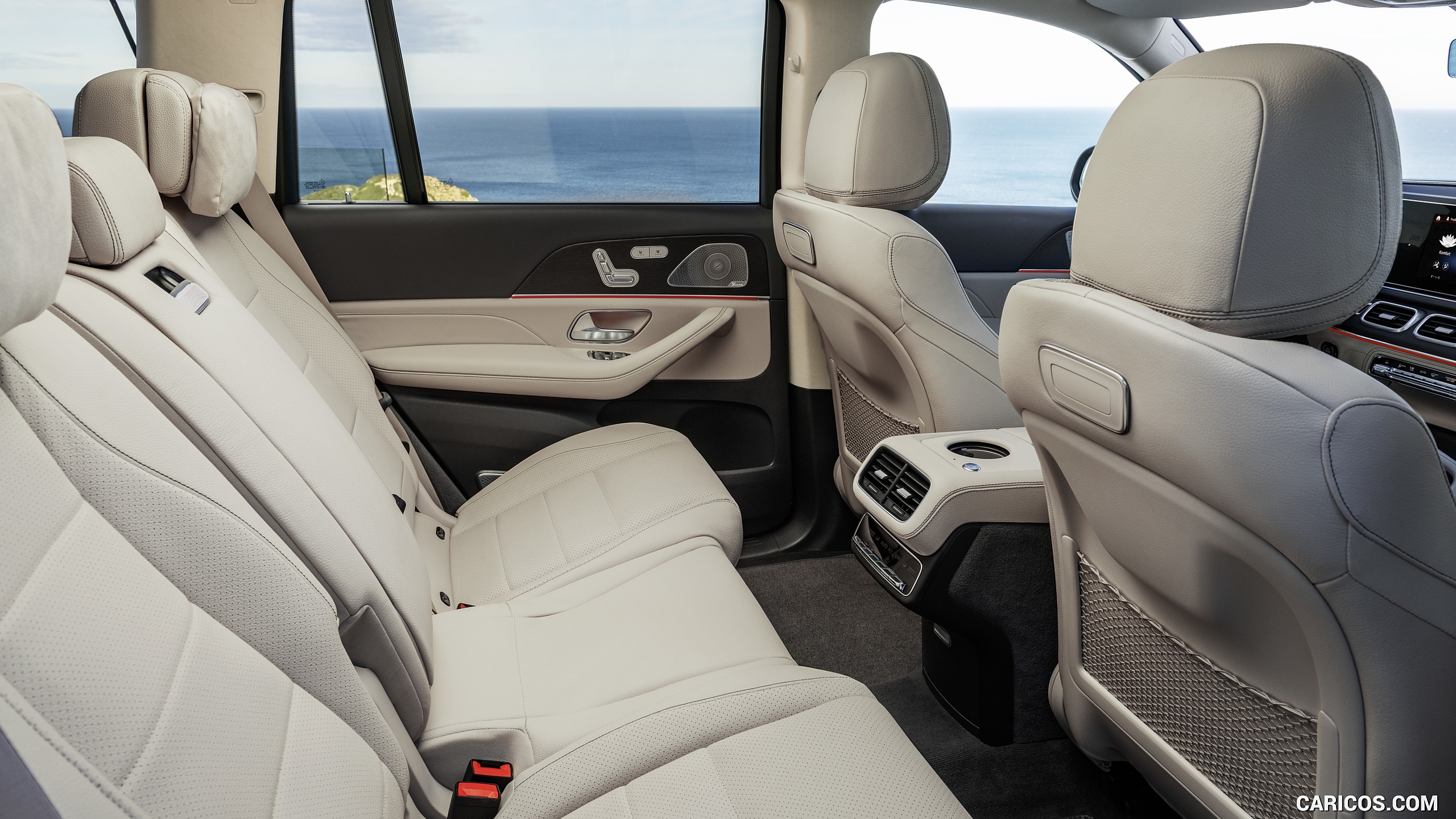 2020 Mercedes-Benz GLS - Interior, Rear Seats, #77 of 427