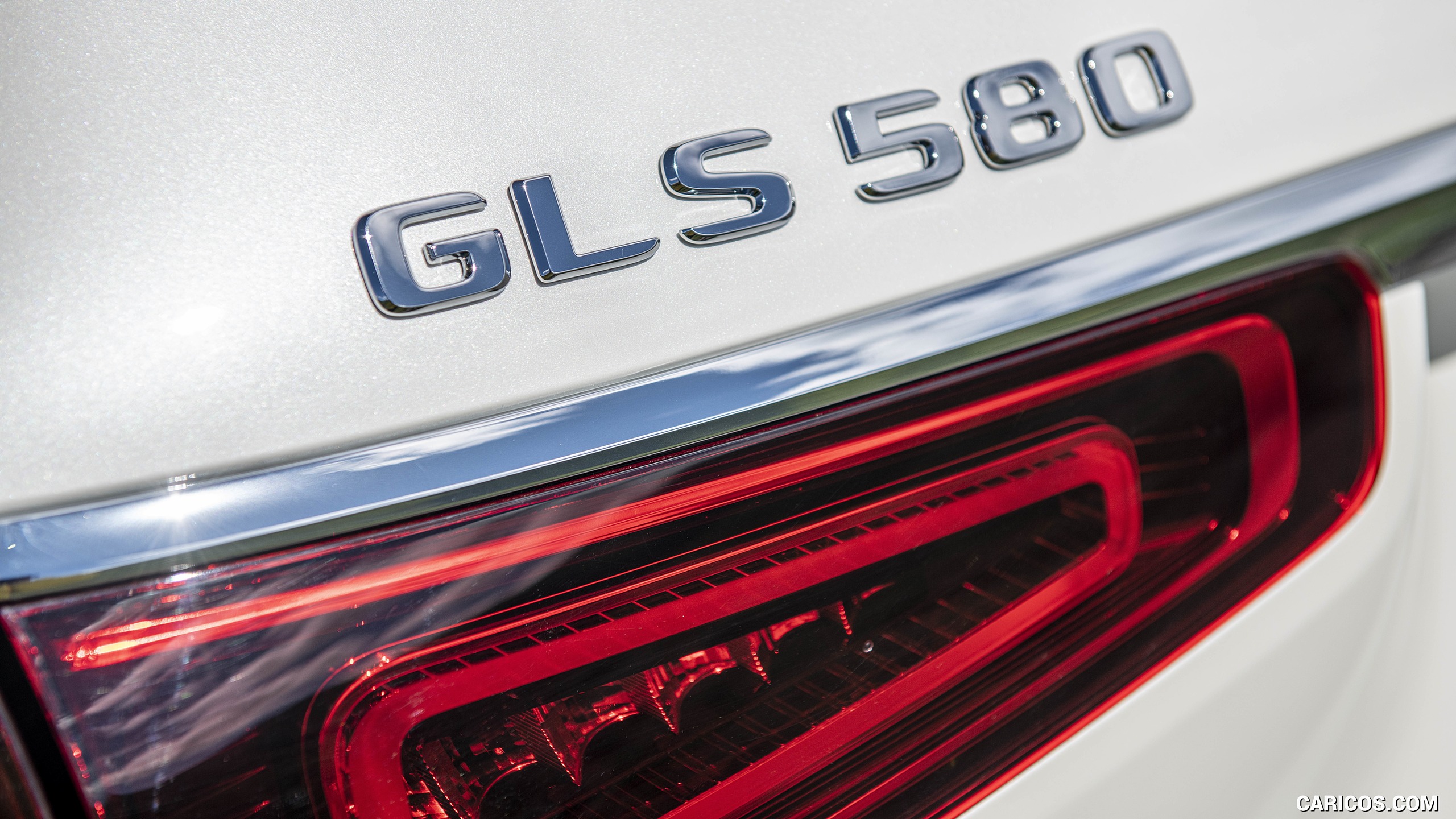 2020 Mercedes-Benz GLS 580 (Color: Diamond White; US-Spec) - Detail, #287 of 427