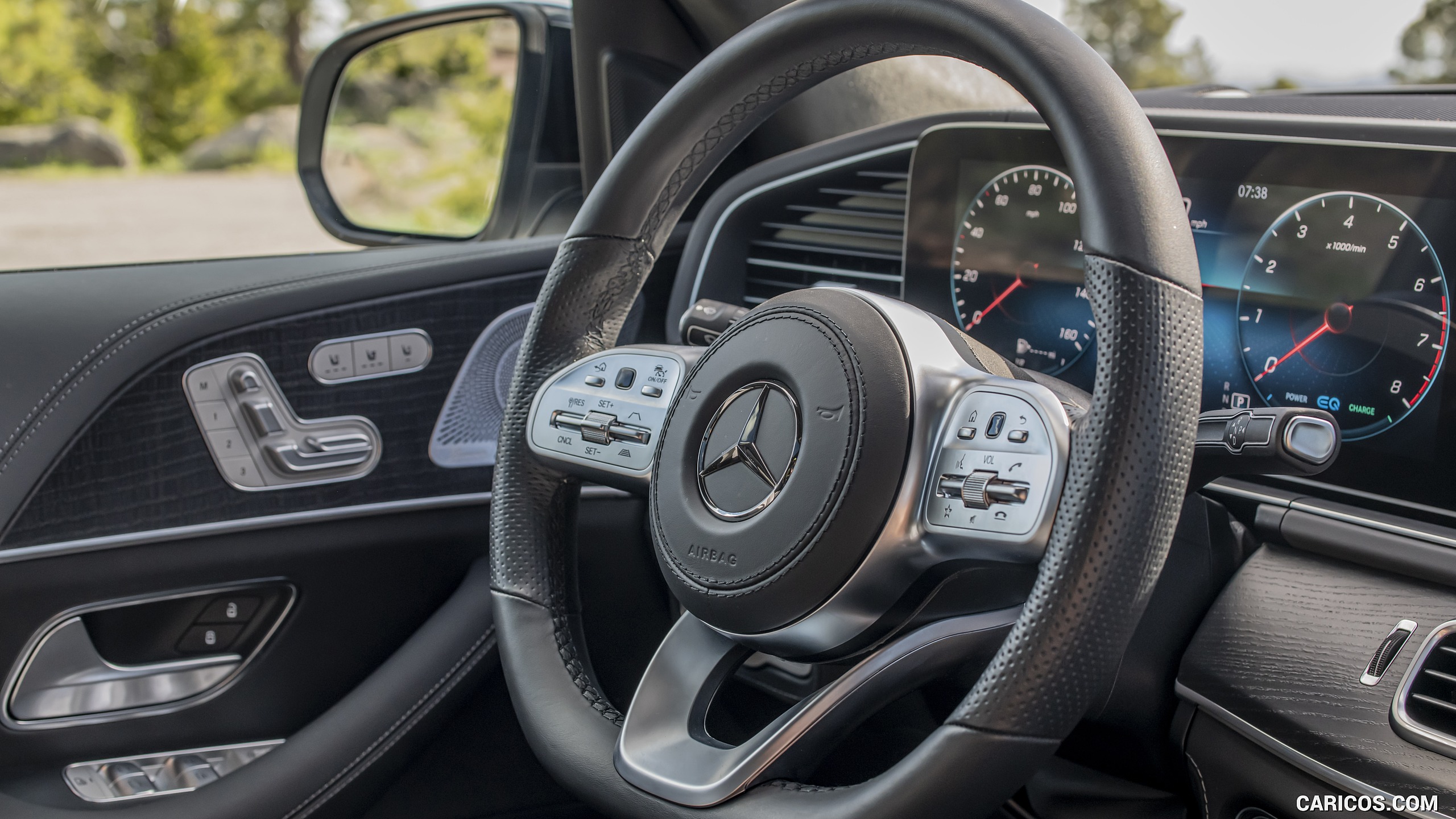 2020 Mercedes-Benz GLS 580 (Color: Diamond White; US-Spec) - Interior, Steering Wheel, #292 of 427
