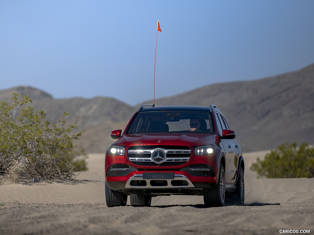 2020 Mercedes-Benz GLS 580 4MATIC (US-Spec) - Front