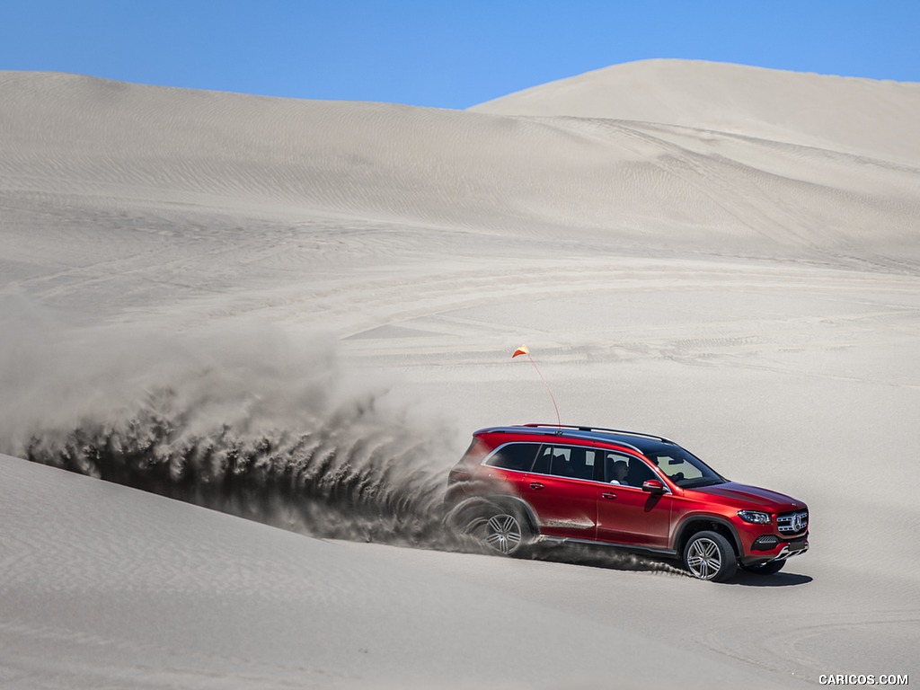 2020 Mercedes-Benz GLS 580 4MATIC (US-Spec) - Off-Road