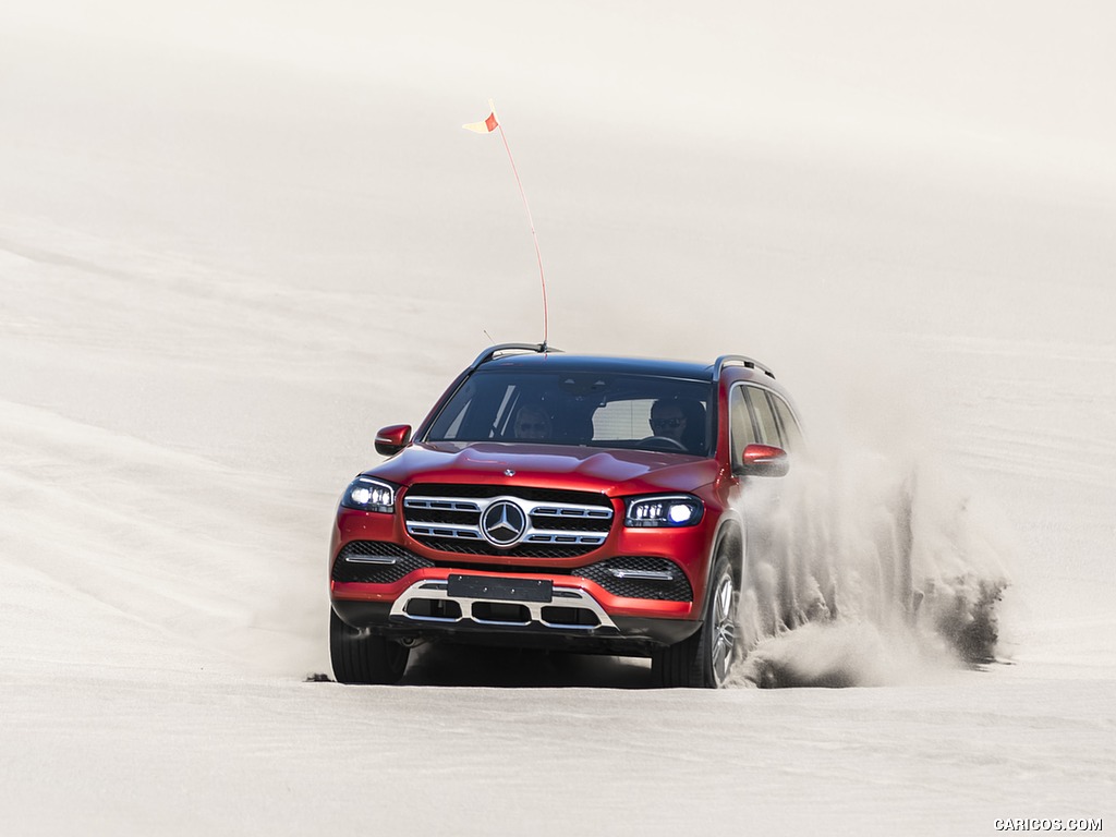 2020 Mercedes-Benz GLS 580 4MATIC (US-Spec) - Off-Road