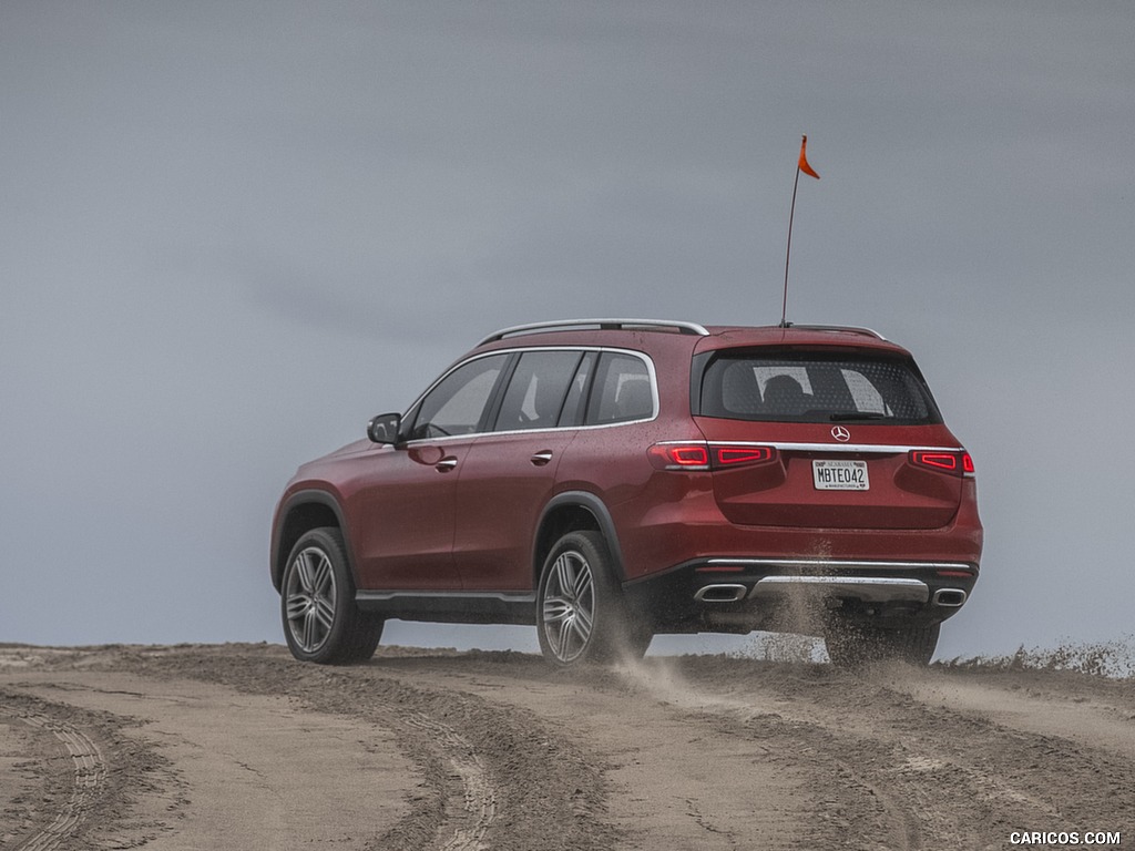 2020 Mercedes-Benz GLS 580 4MATIC (US-Spec) - Off-Road