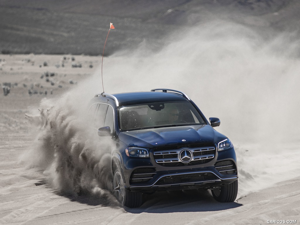 2020 Mercedes-Benz GLS 580 4MATIC (US-Spec) - Off-Road