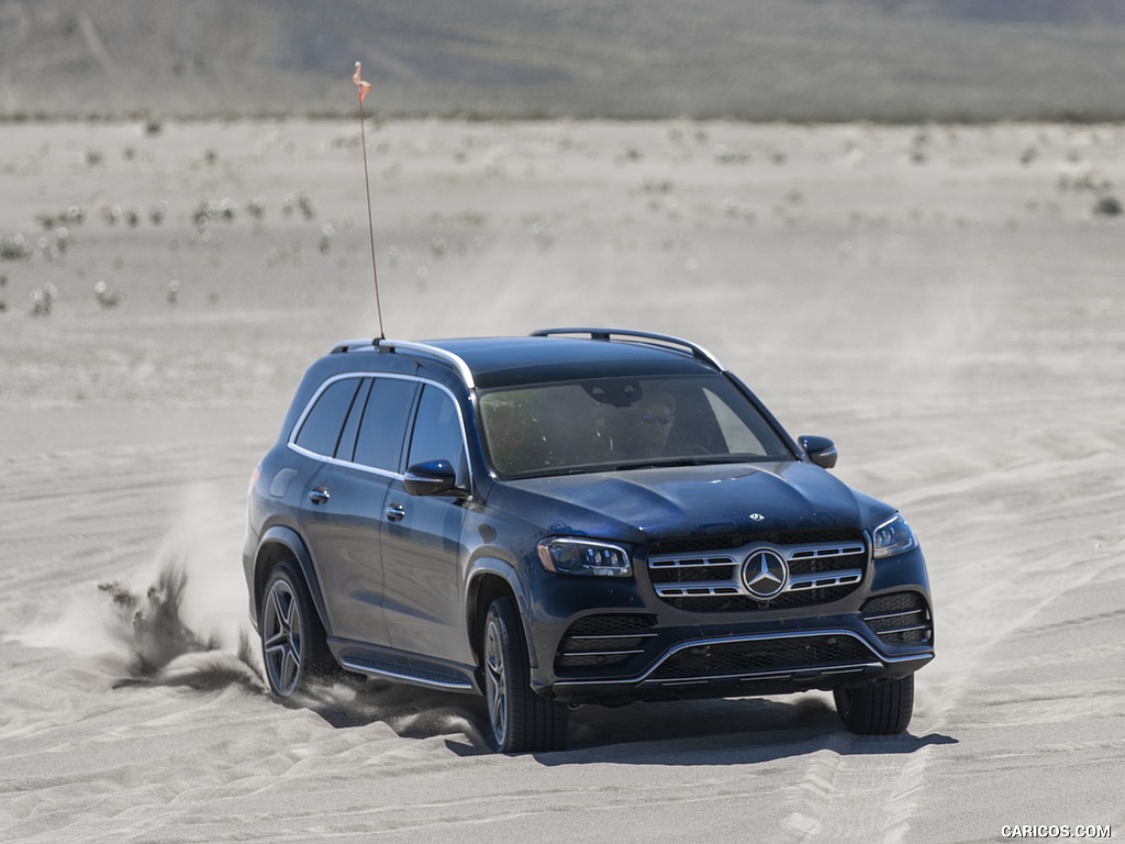 2020 Mercedes-Benz GLS 580 4MATIC (US-Spec) - Off-Road