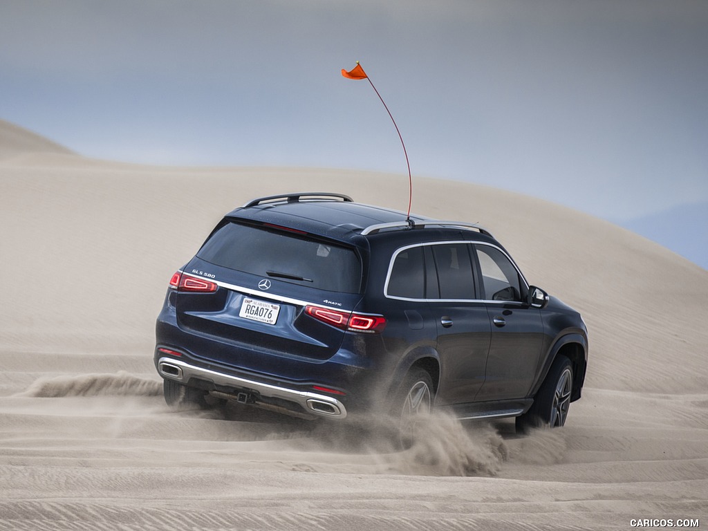 2020 Mercedes-Benz GLS 580 4MATIC (US-Spec) - Off-Road