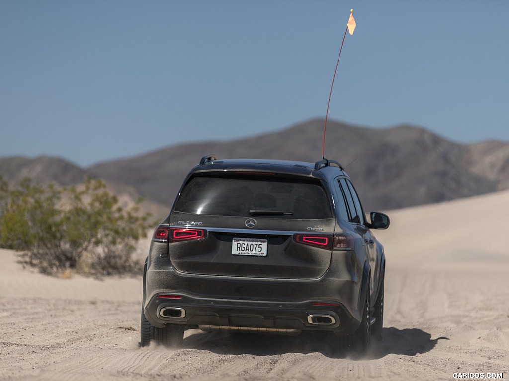 2020 Mercedes-Benz GLS 580 4MATIC (US-Spec) - Rear