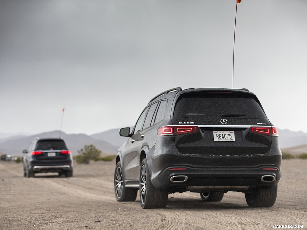 2020 Mercedes-Benz GLS 580 4MATIC (US-Spec) 