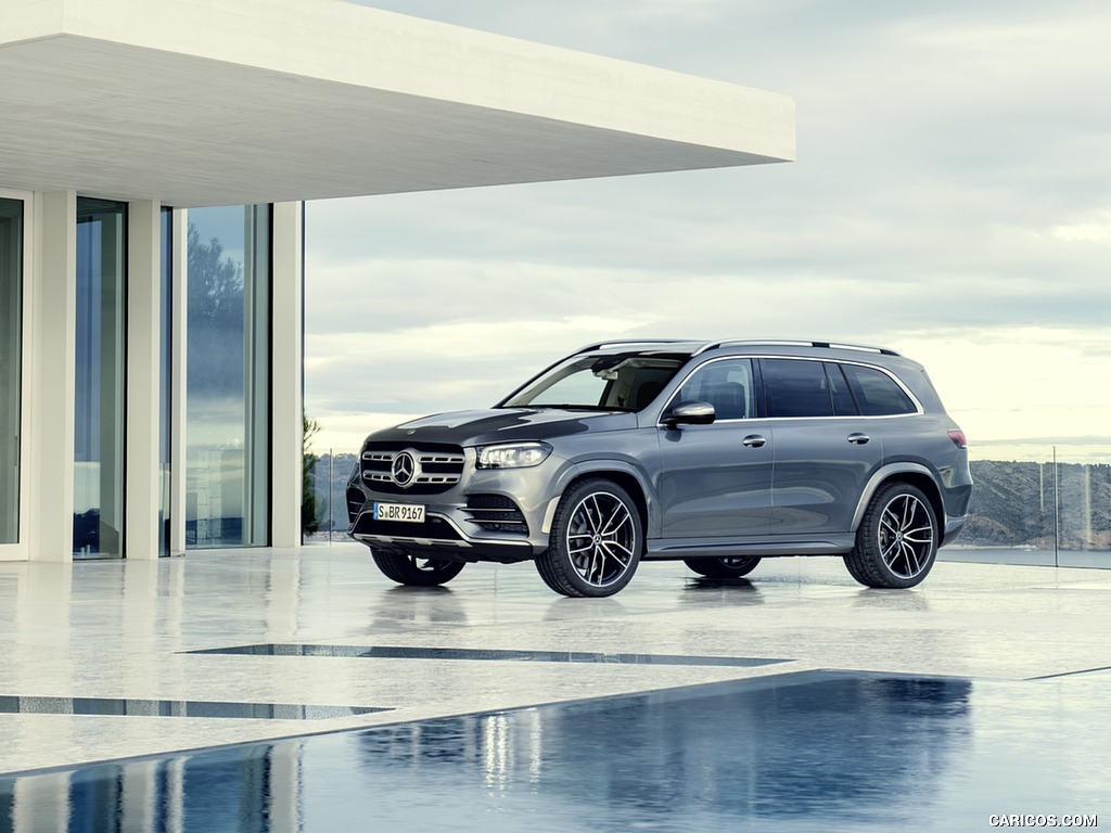 2020 Mercedes-Benz GLS AMG Line (Color: Designo Selenite Grey Metallic) - Front Three-Quarter