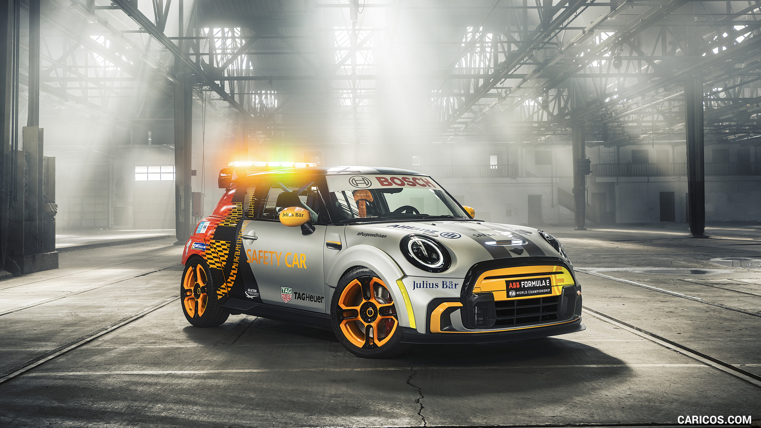 2021 MINI Electric Pacesetter - Front Three-Quarter, #11 of 64