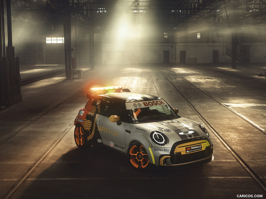 2021 MINI Electric Pacesetter - Front Three-Quarter