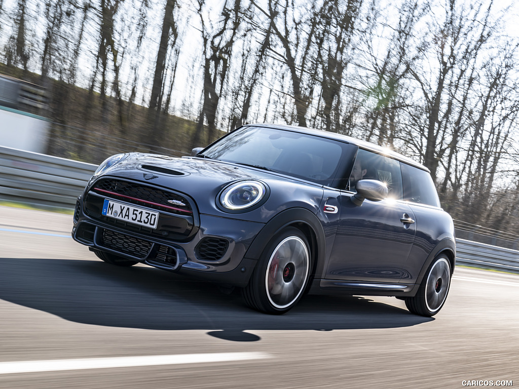 2021 MINI John Cooper Works GP Pack - Front Three-Quarter