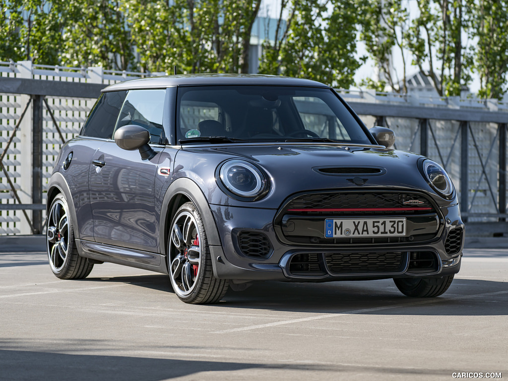 2021 MINI John Cooper Works GP Pack - Front Three-Quarter