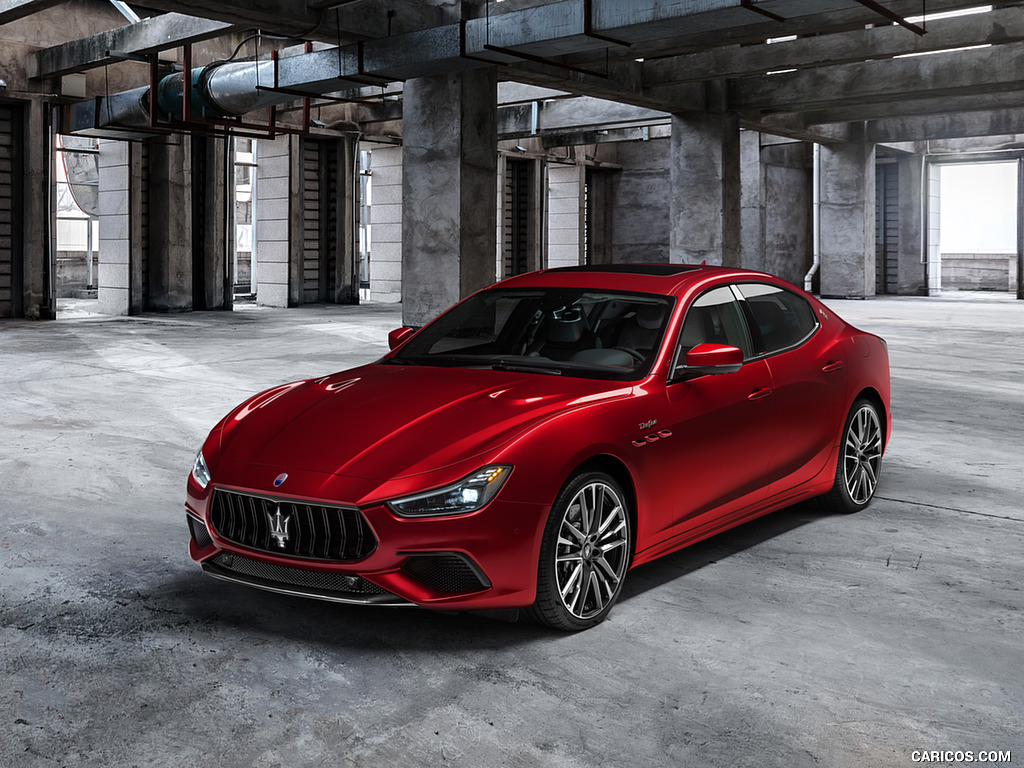 2021 Maserati Ghibli Trofeo - Front Three-Quarter