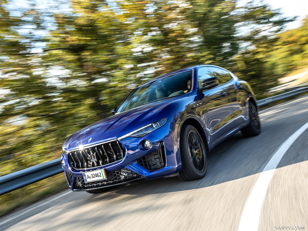 2021 Maserati Levante GranSport - Front Three-Quarter