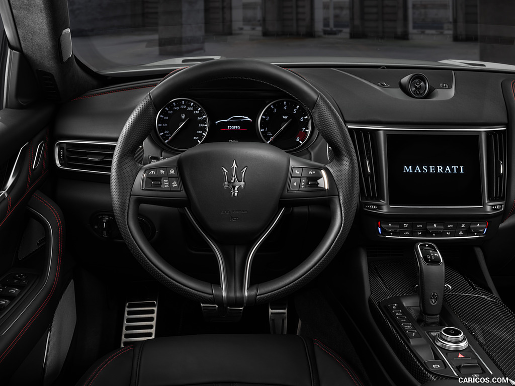 2021 Maserati Levante Trofeo - Interior