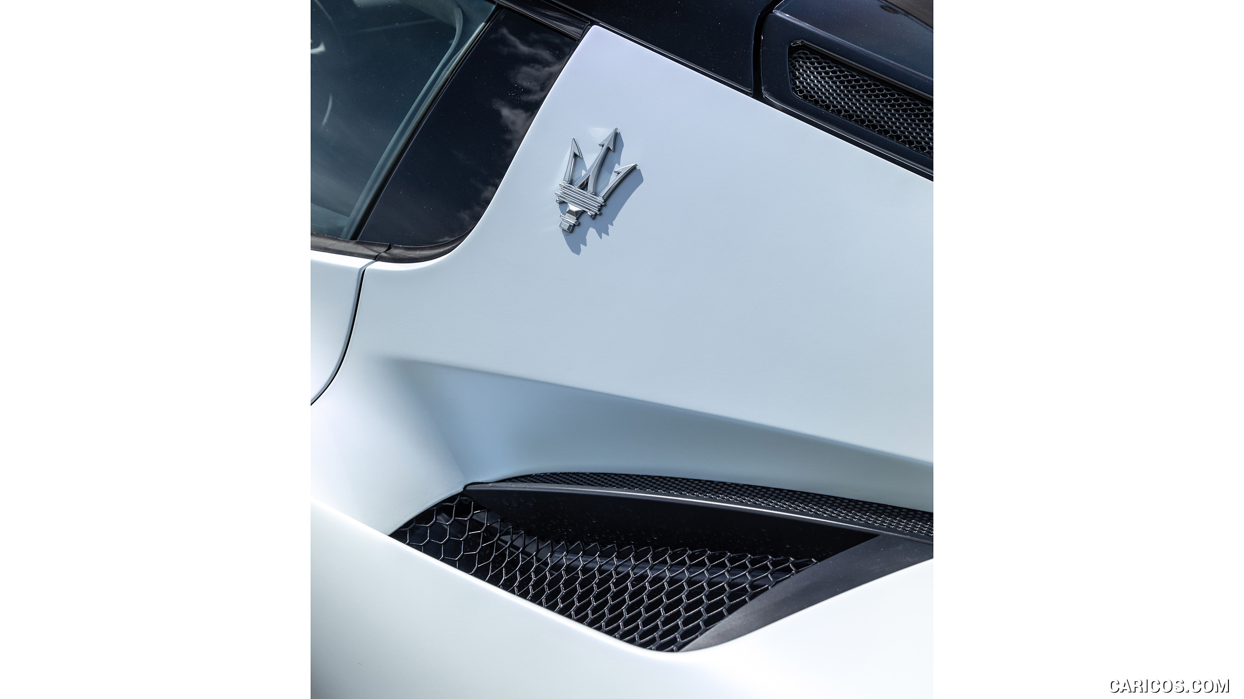2021 Maserati MC20 (Color: Bianco Audace) - Side Vent, #158 of 161