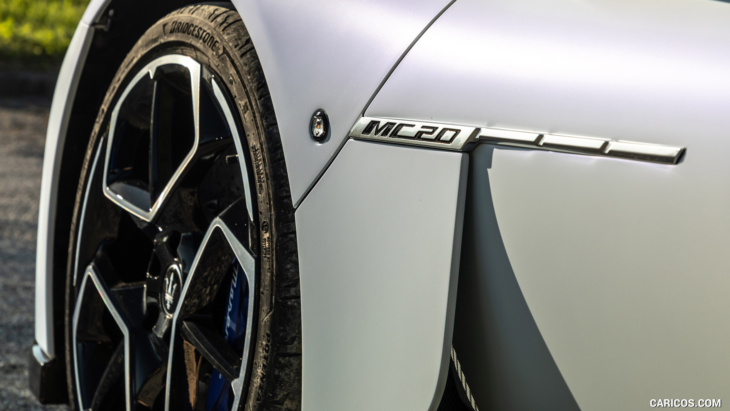 2021 Maserati MC20 (Color: Bianco Audace) - Wheel, #154 of 161