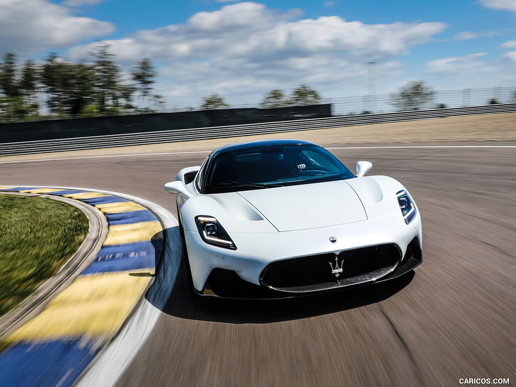 2021 Maserati MC20 (Color: Bianco Audace) - Front