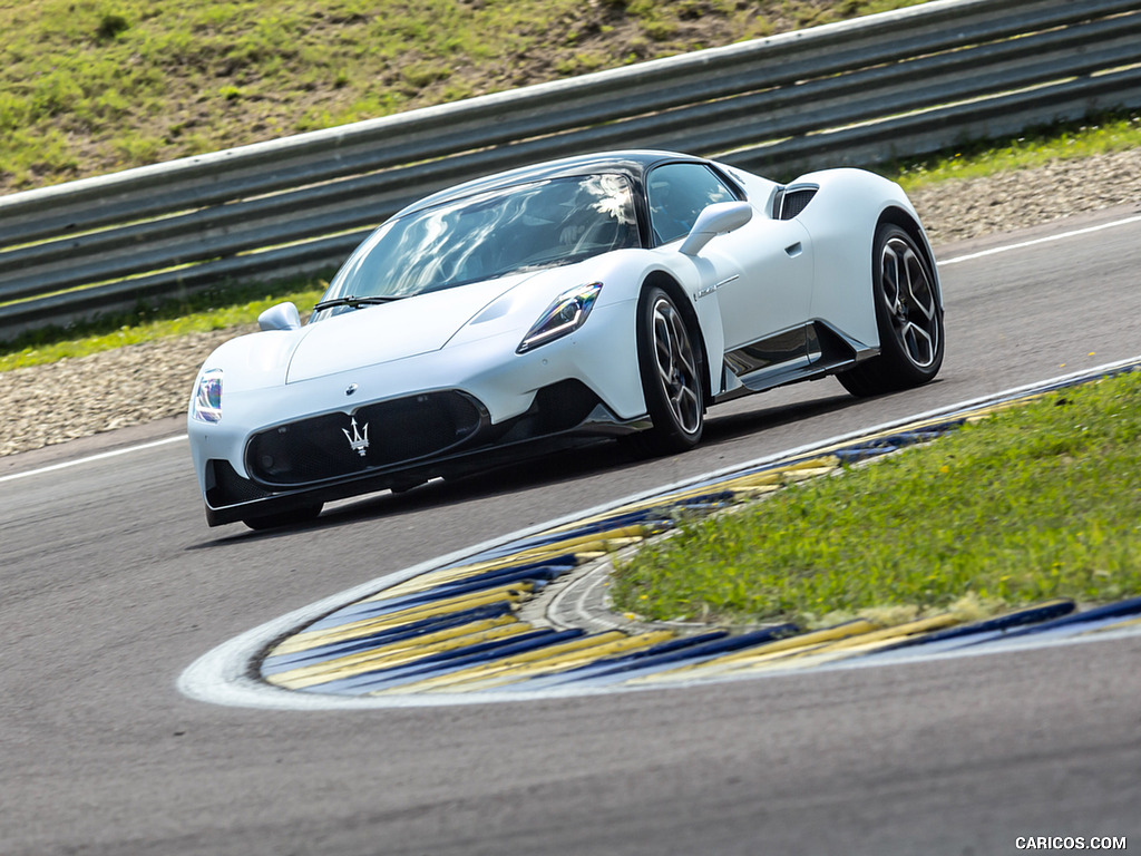 2021 Maserati MC20 (Color: Bianco Audace) - Front Three-Quarter