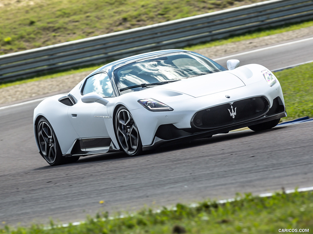 2021 Maserati MC20 (Color: Bianco Audace) - Front Three-Quarter