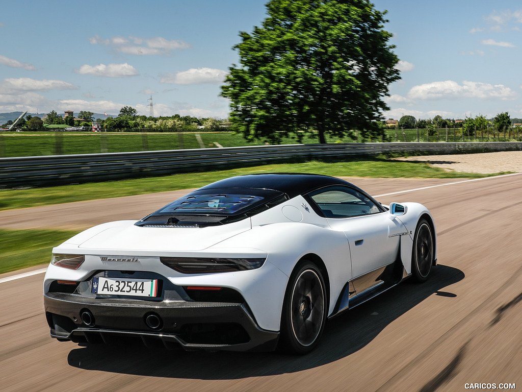 2021 Maserati MC20 (Color: Bianco Audace) - Rear Three-Quarter