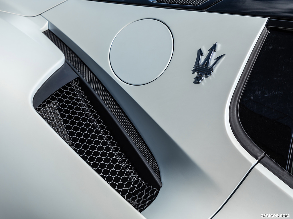 2021 Maserati MC20 (Color: Bianco Audace) - Side Vent