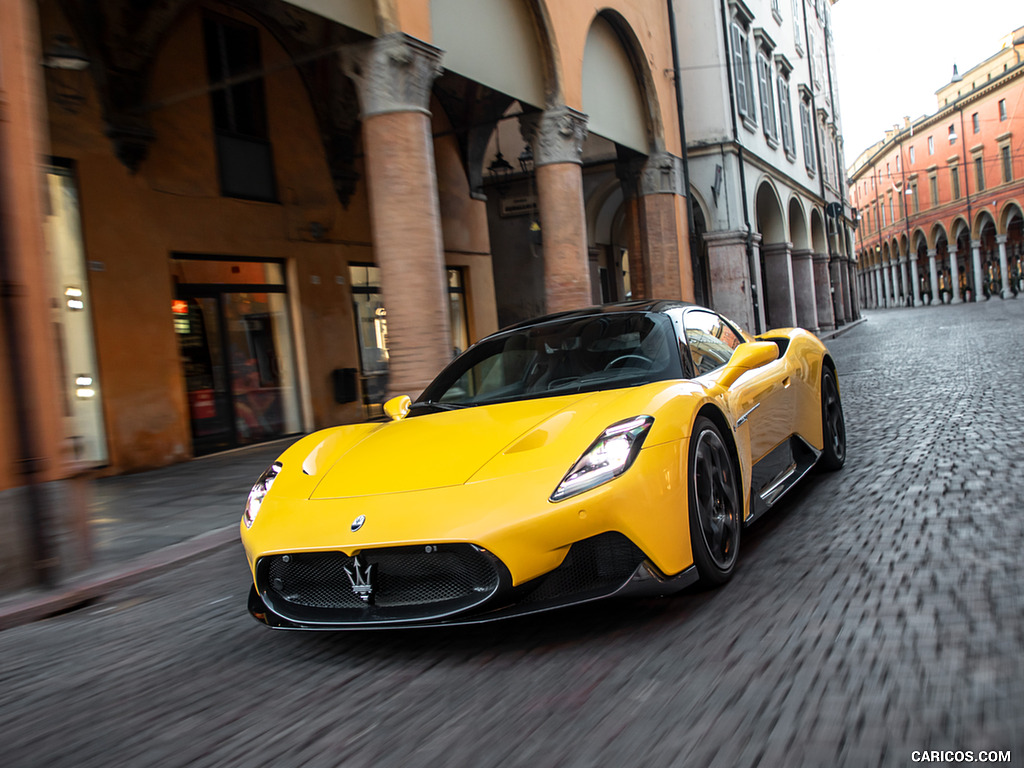 2021 Maserati MC20 - Front