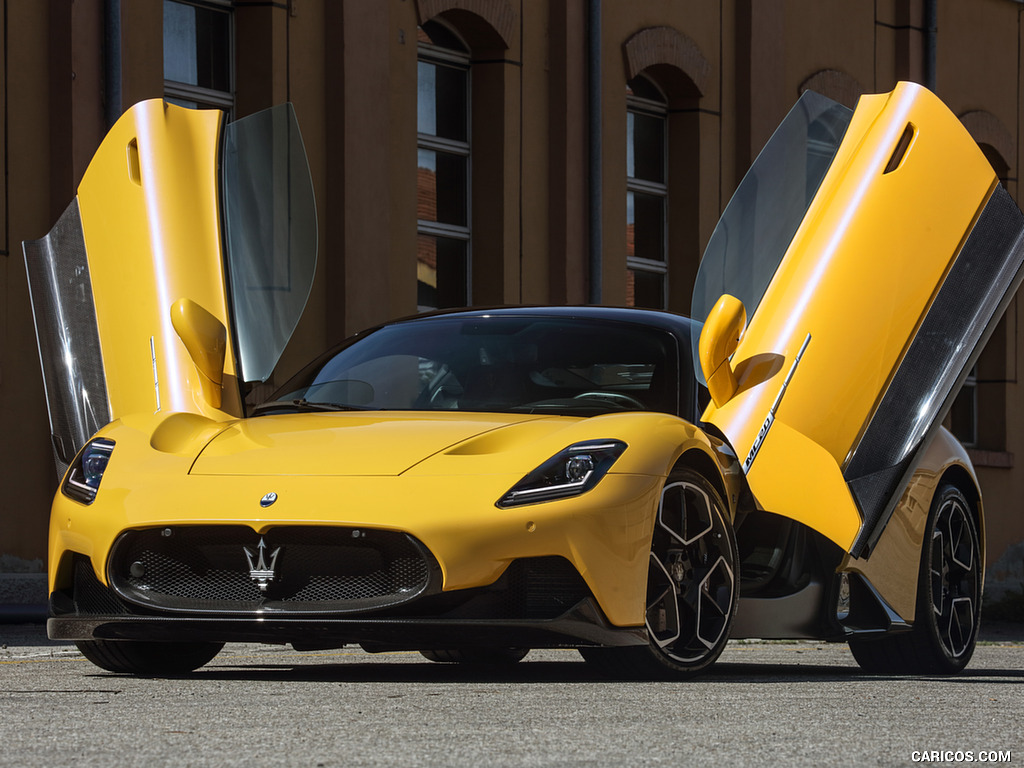 2021 Maserati MC20 - Front Three-Quarter