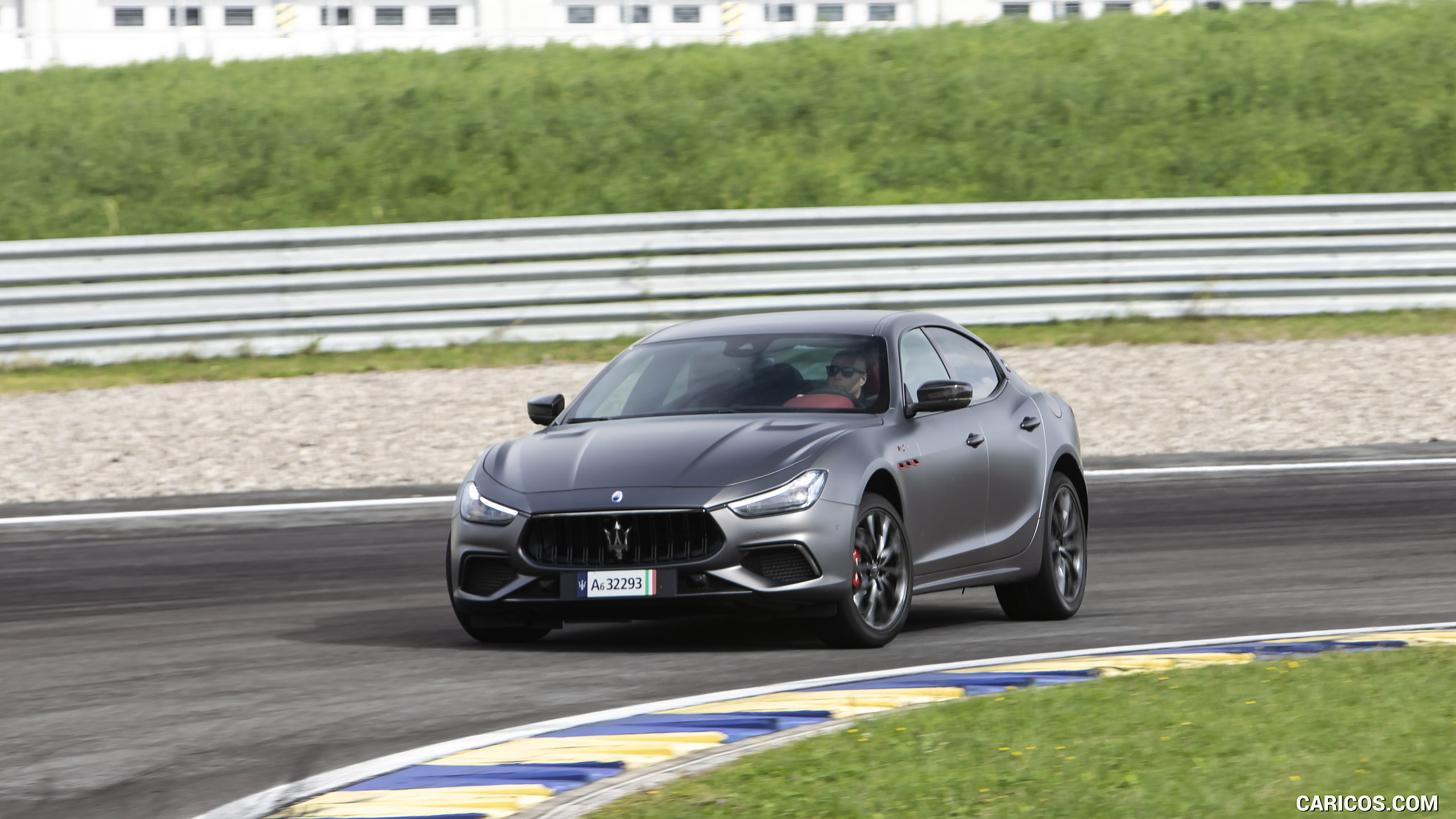 2021 Maserati Quattroporte Trofeo - Front, #11 of 24