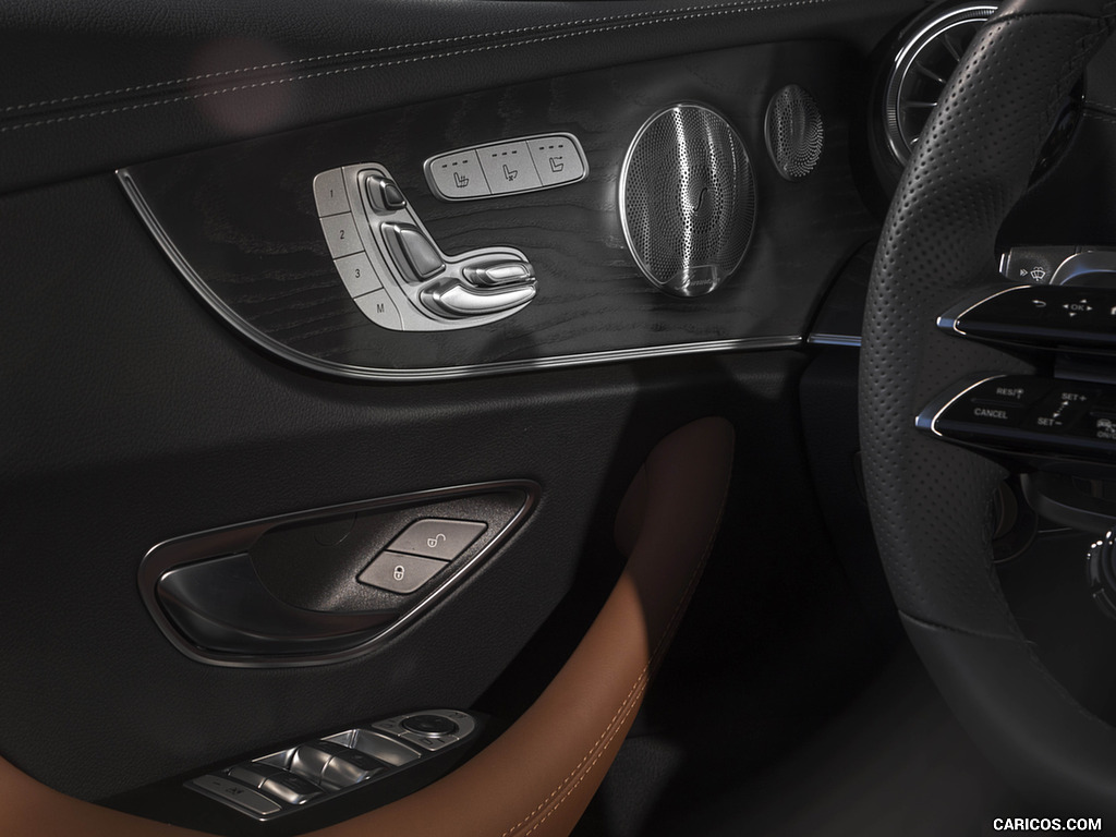 2021 Mercedes-AMG E 53 Cabriolet (US-Spec) - Interior, Detail