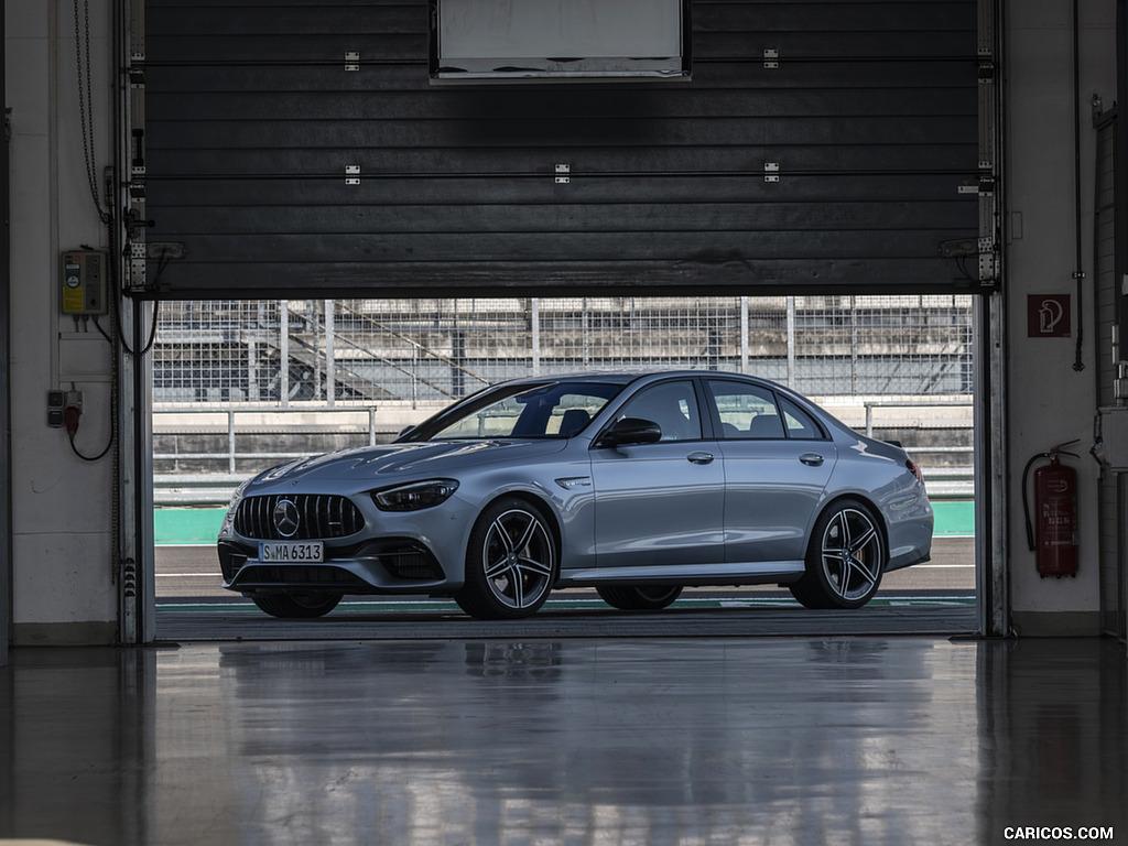 2021 Mercedes-AMG E 63 S 4MATIC+ (Color: High-Tech Silver Metallic) - Front Three-Quarter