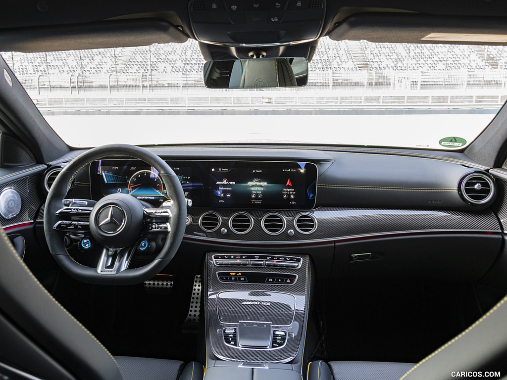 2021 Mercedes-AMG E 63 S 4MATIC+ - Interior, Cockpit