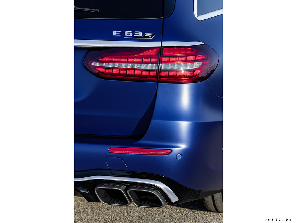 2021 Mercedes-AMG E 63 S Estate (Color: Brilliant Blue Magno) - Detail