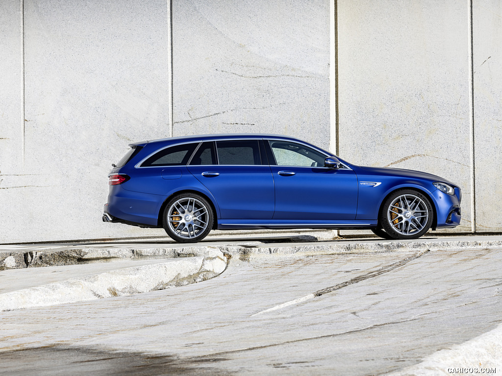 2021 Mercedes-AMG E 63 S Estate (Color: Brilliant Blue Magno) - Side