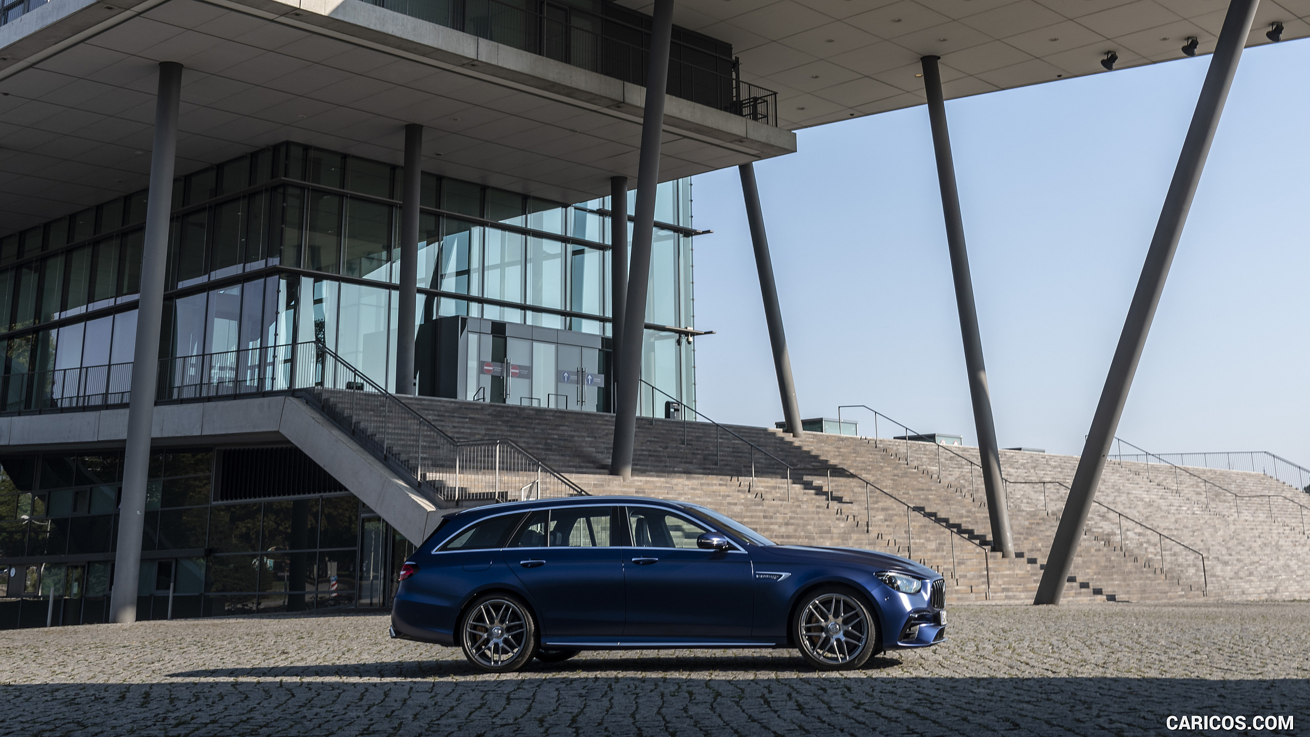 2021 Mercedes-AMG E 63 S Estate 4MATIC+ (Color: Designo Magno Brilliant Blue) - Side, #44 of 95
