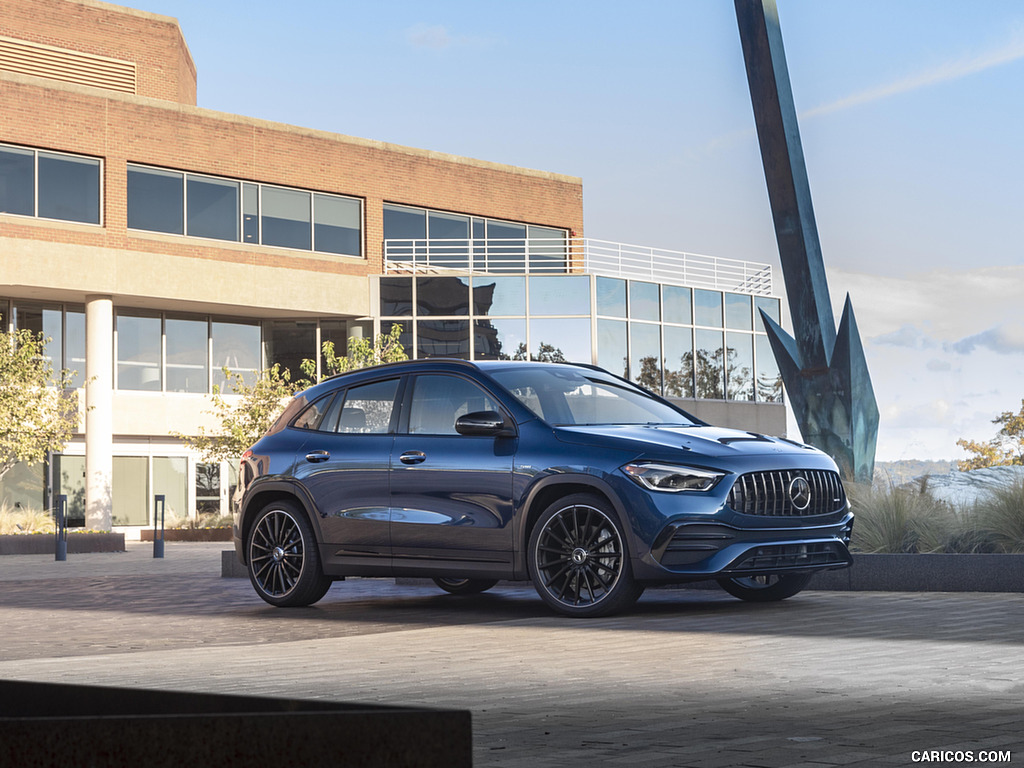 2021 Mercedes-AMG GLA 35 (US-Spec) - Front Three-Quarter