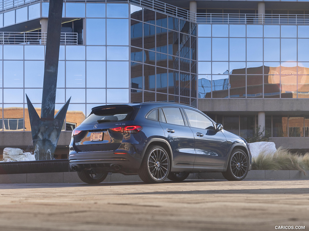 2021 Mercedes-AMG GLA 35 (US-Spec) - Rear Three-Quarter