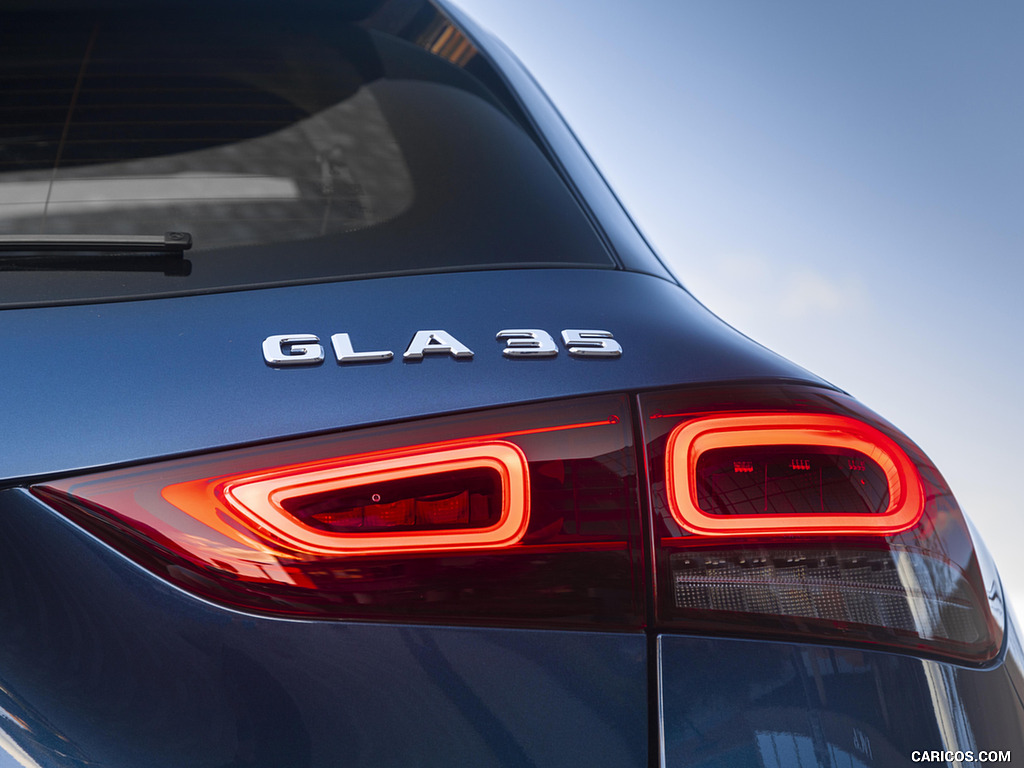 2021 Mercedes-AMG GLA 35 (US-Spec) - Tail Light