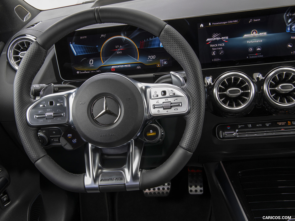 2021 Mercedes-AMG GLA 35 4MATIC - Interior, Cockpit