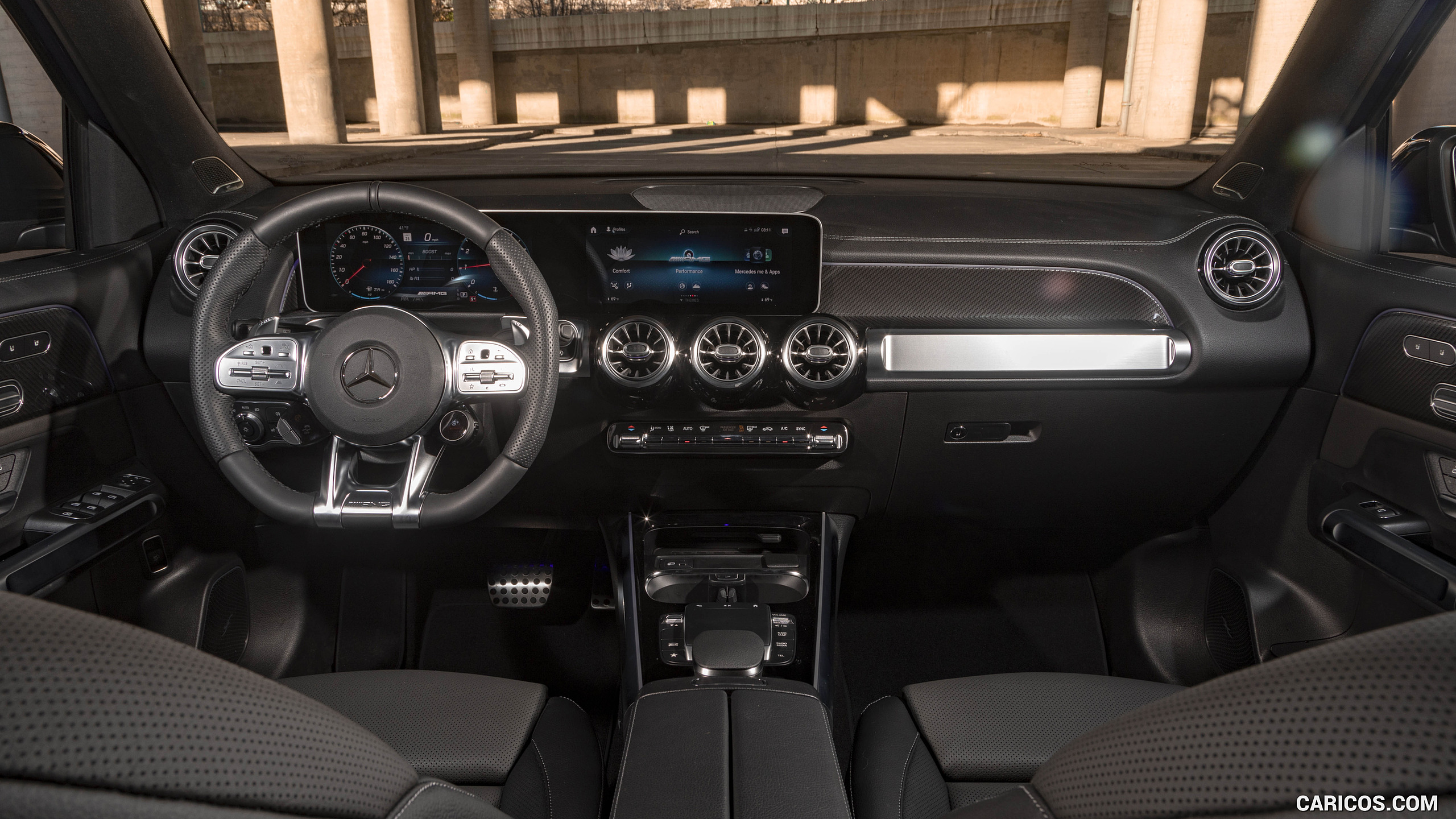 2021 Mercedes-AMG GLB 35 (US-Spec) - Interior, Cockpit, #87 of 95